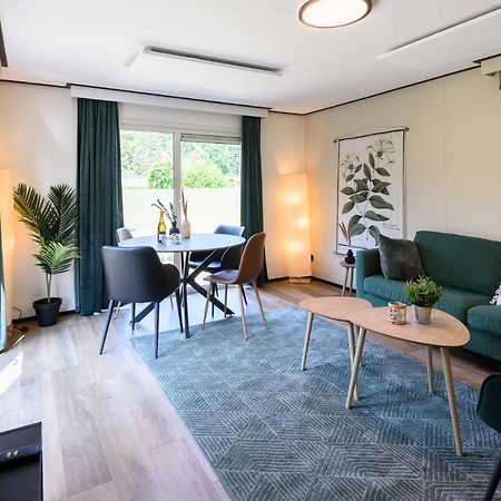 Chalet Met Eigen Tuin Aan De Veluwse Bosrand Putten Exterior photo